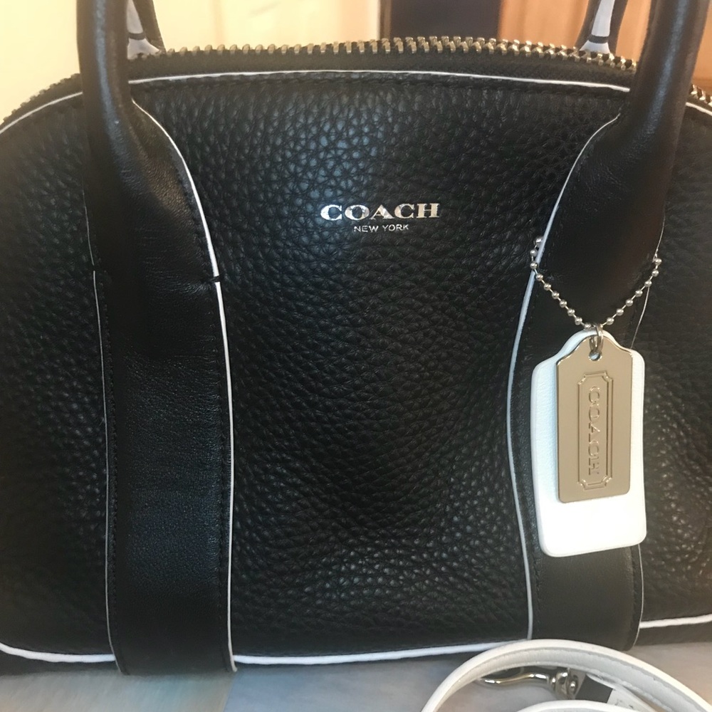 Item SOLD!!Coach Pebble Bleecker Mini-Satchel